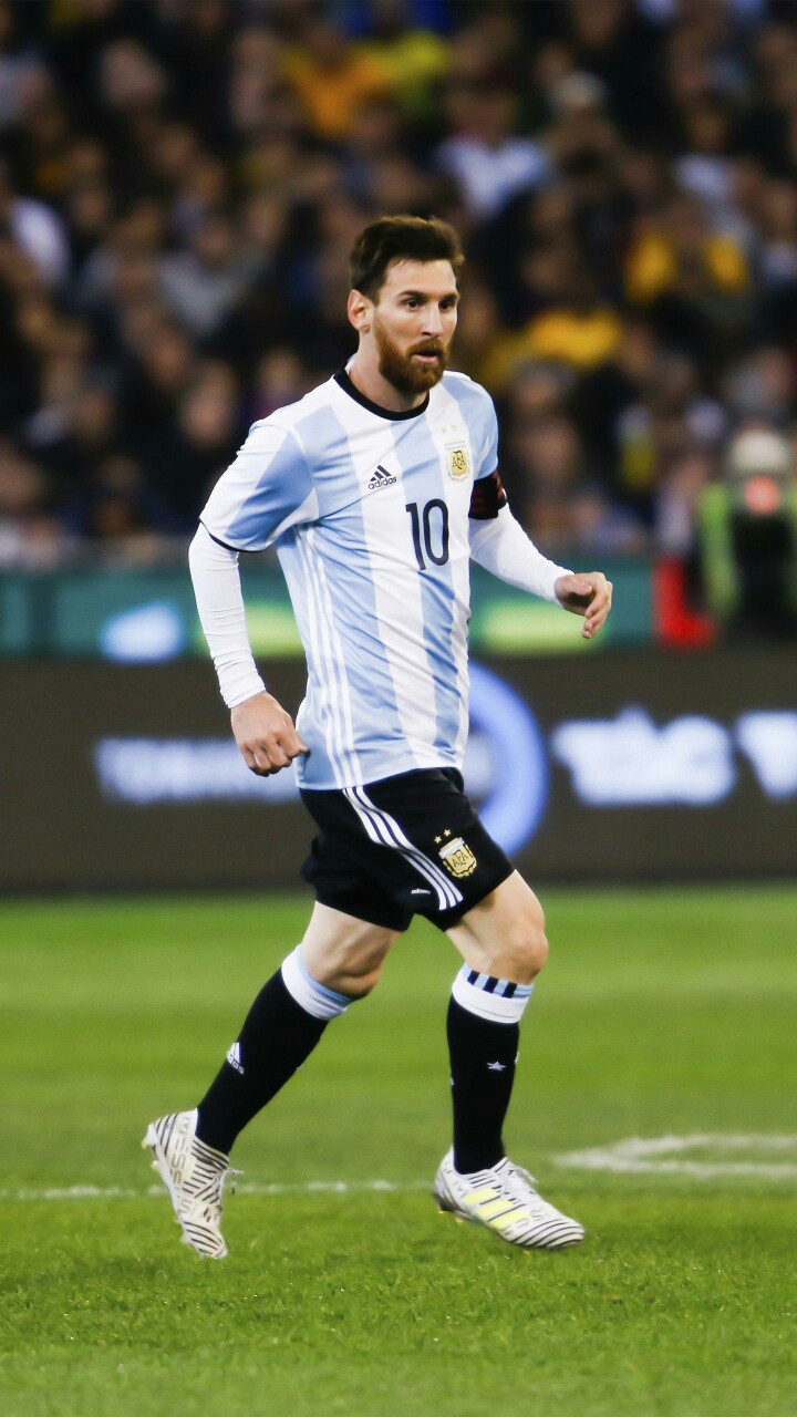 官方：明夏世界杯上下半场中段有强制补水时间，每次3分钟