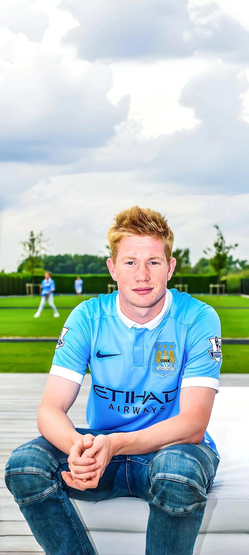 李璇：邵佳一内心坚定，对带国足可能承受的压力，应该有预期